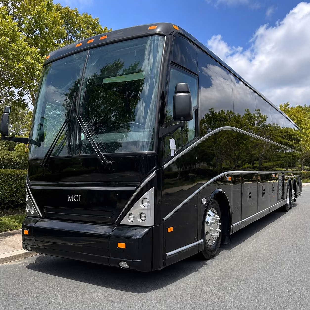 book warren corporate party buses and team event transportation