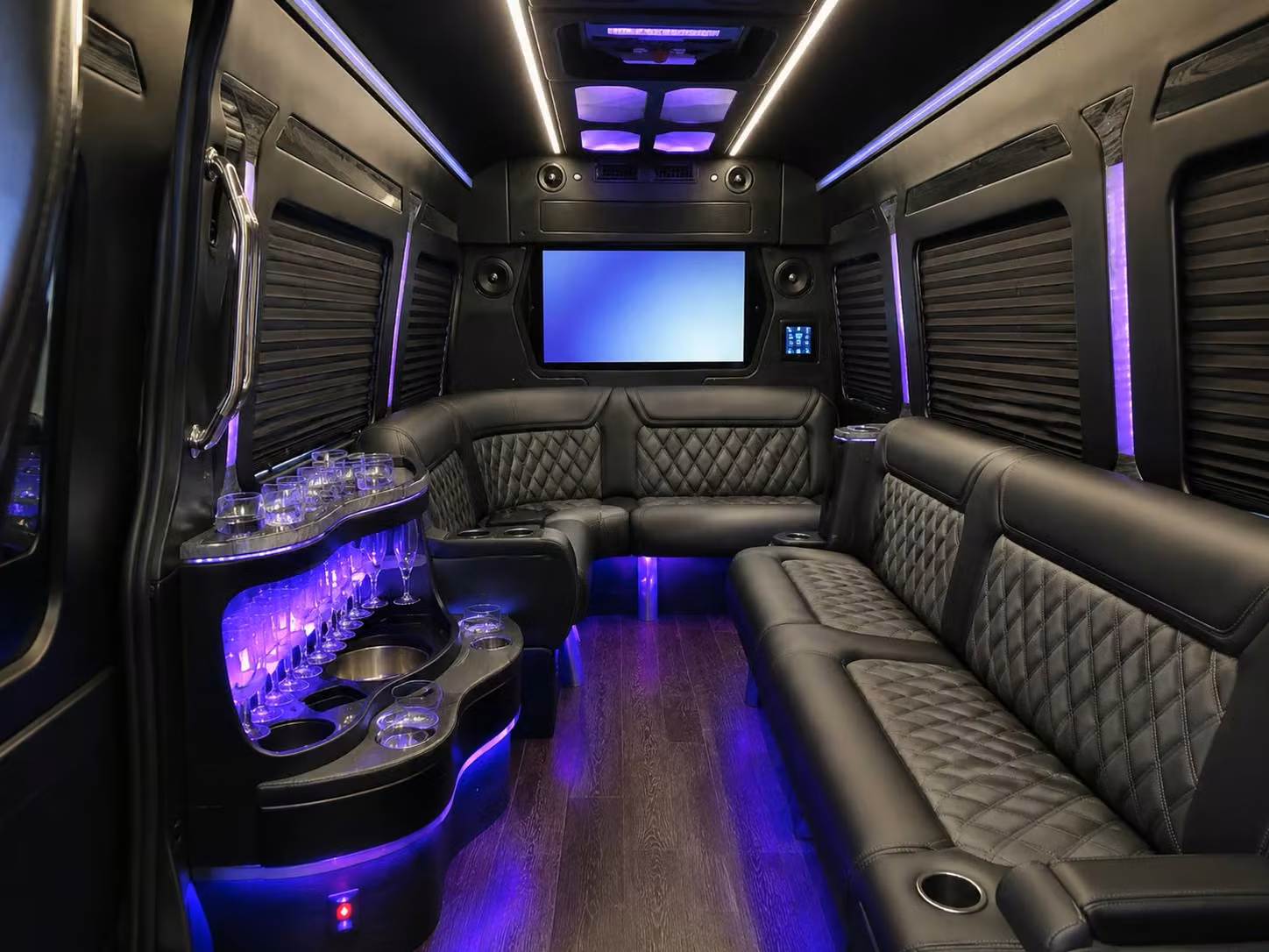 high school college and amateur sports team transportation in warren