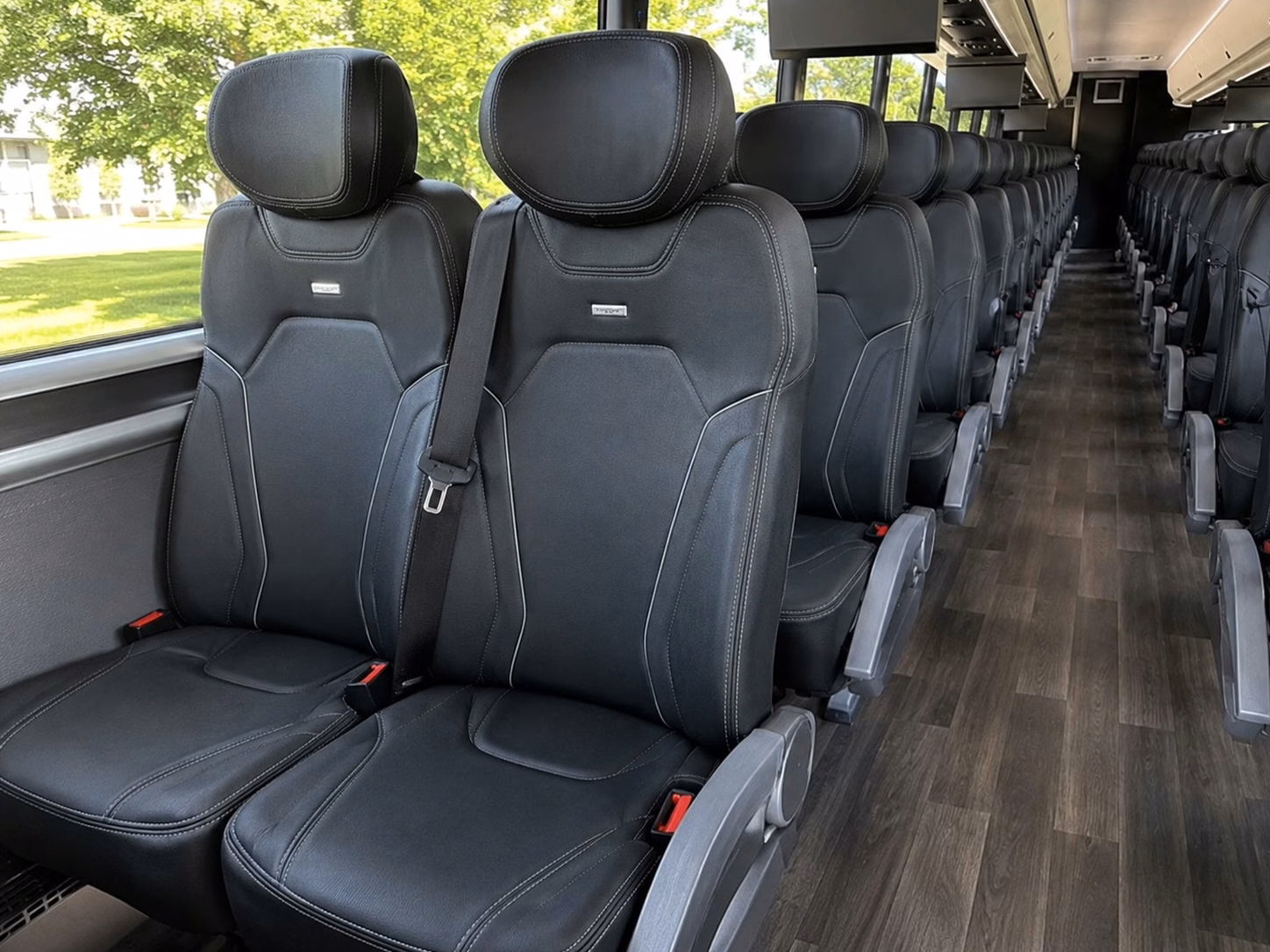 how the type of bus you choose changes charter bus prices in warren michigan