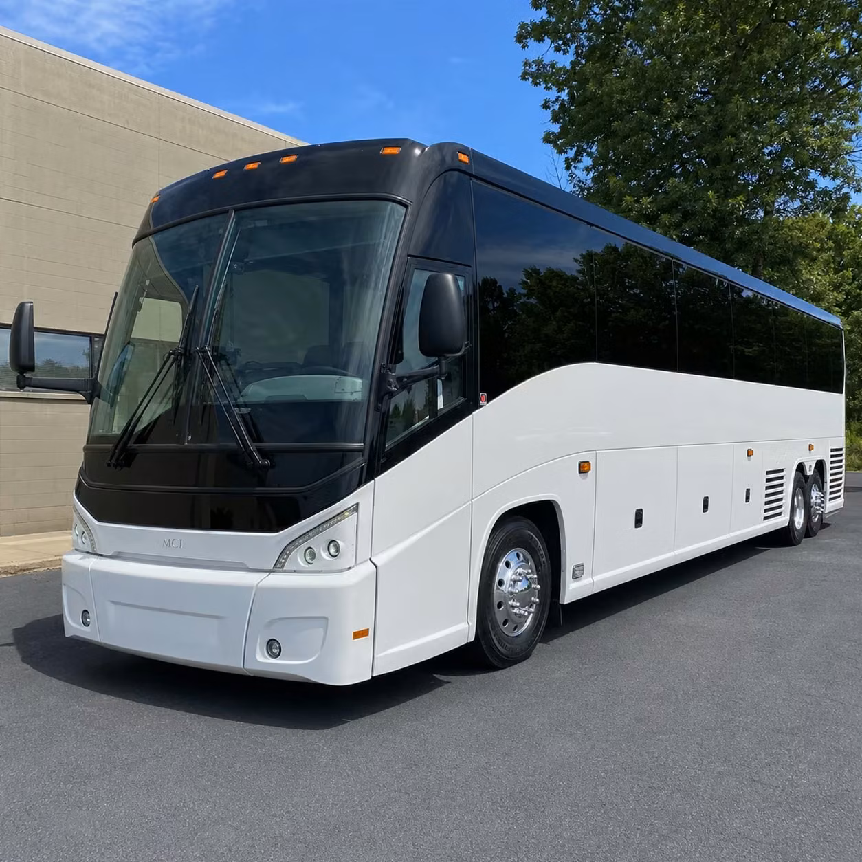 long distance and multi day government charter bus rentals from warren