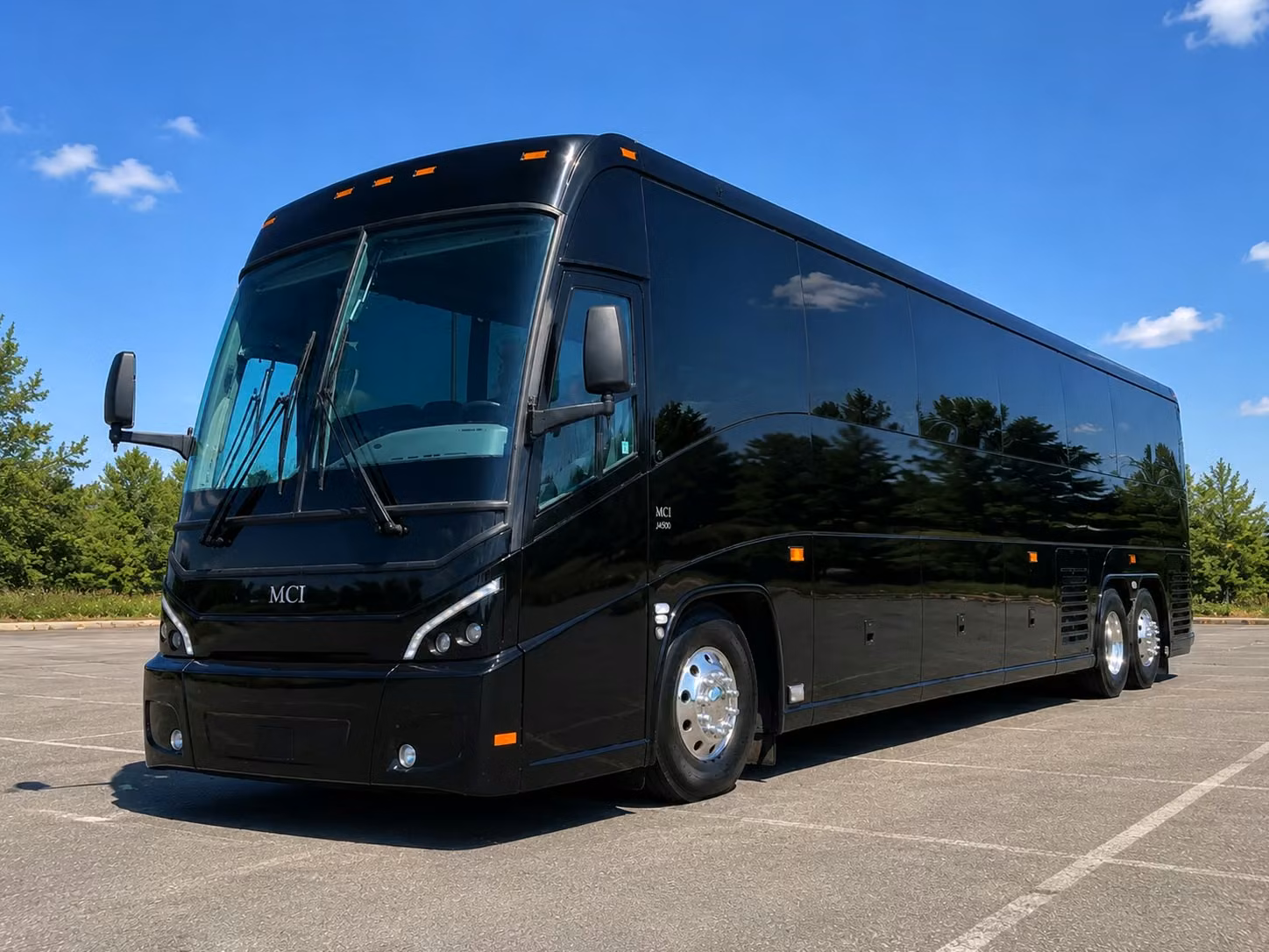 warren school groups can ride to detroit s world class museums in comfort